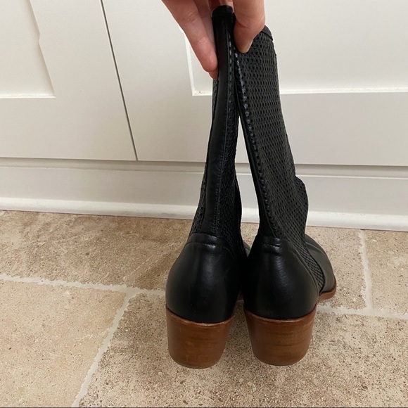 Italeau Black Leather Eyelet Perforated Waterproof Shin High Pointed Boots - Picture 2 of 6